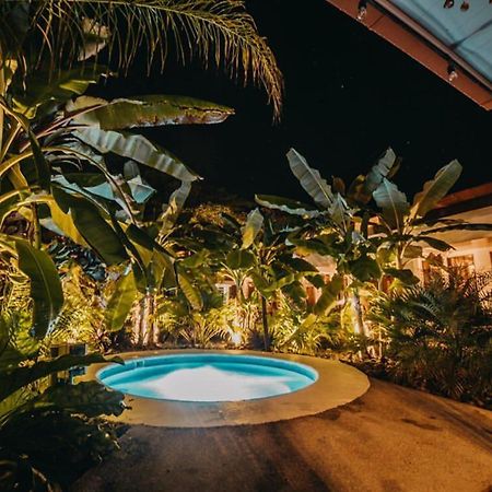 Good Life Lodge Samara Bagian luar foto