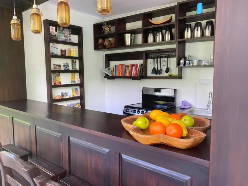 Good Life Lodge Samara Bagian luar foto