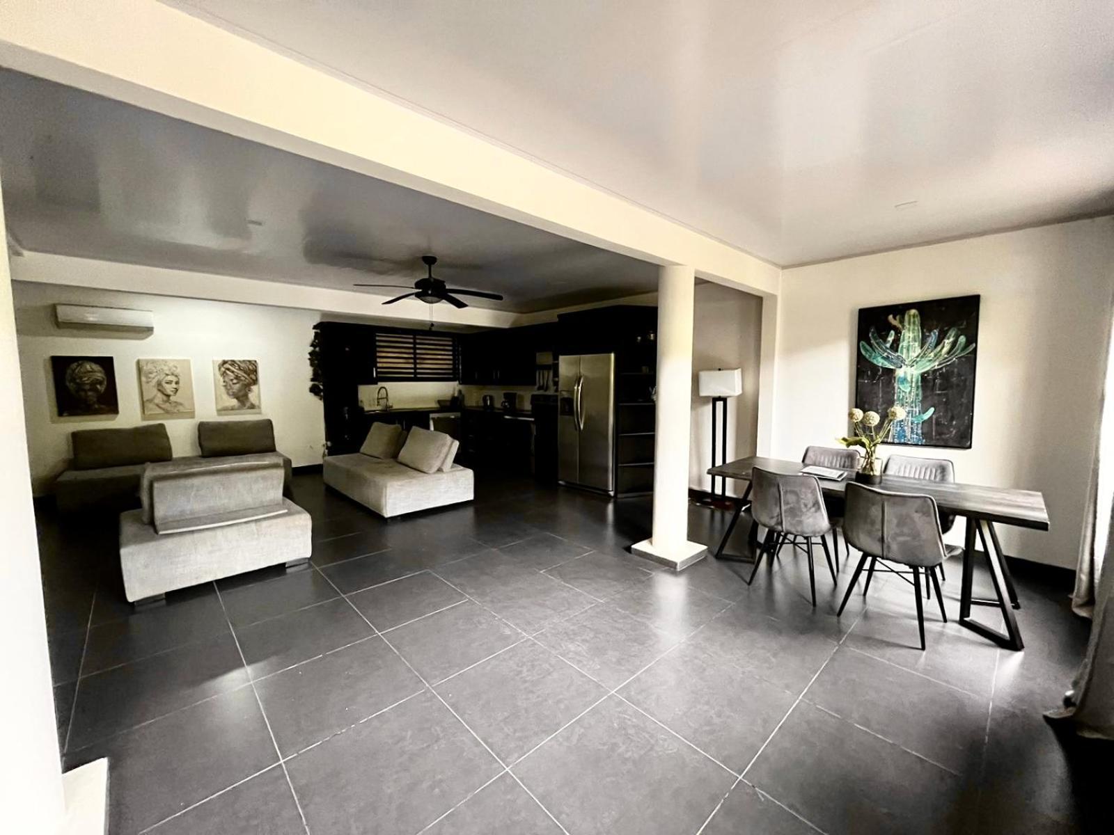 Good Life Lodge Samara Bagian luar foto