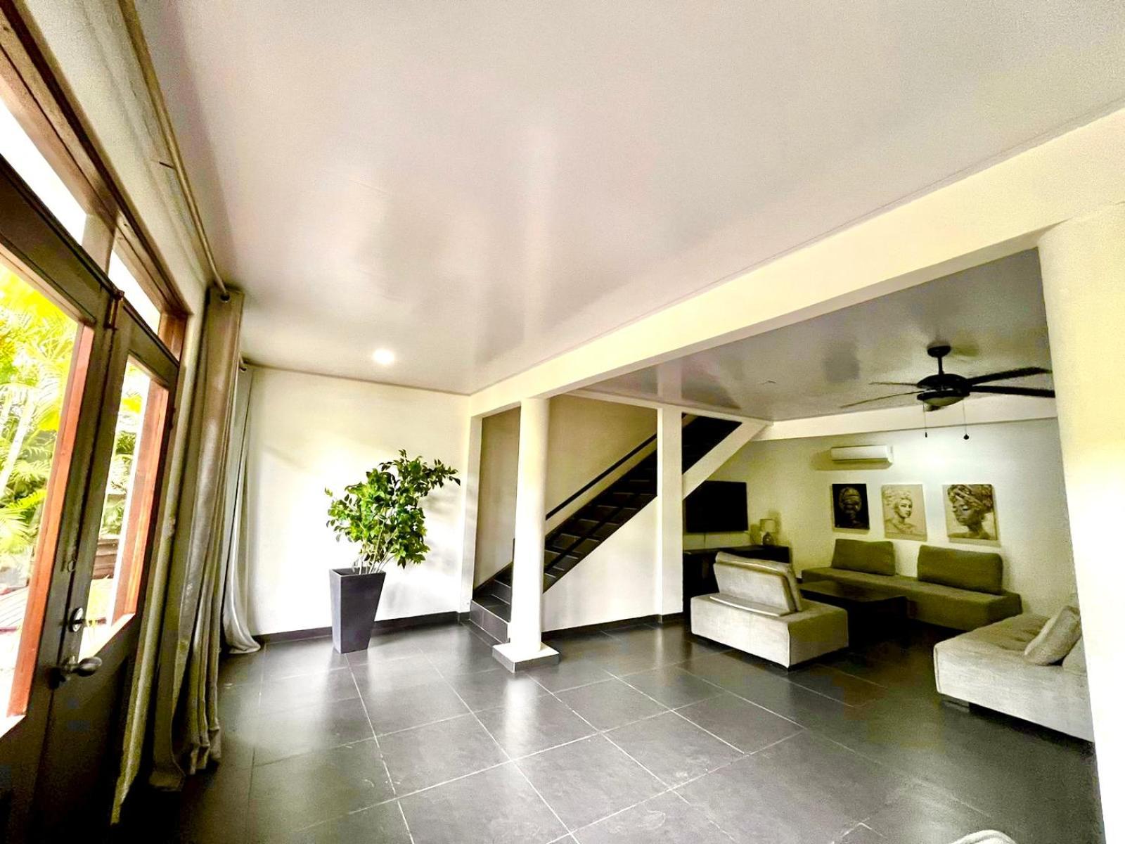 Good Life Lodge Samara Bagian luar foto