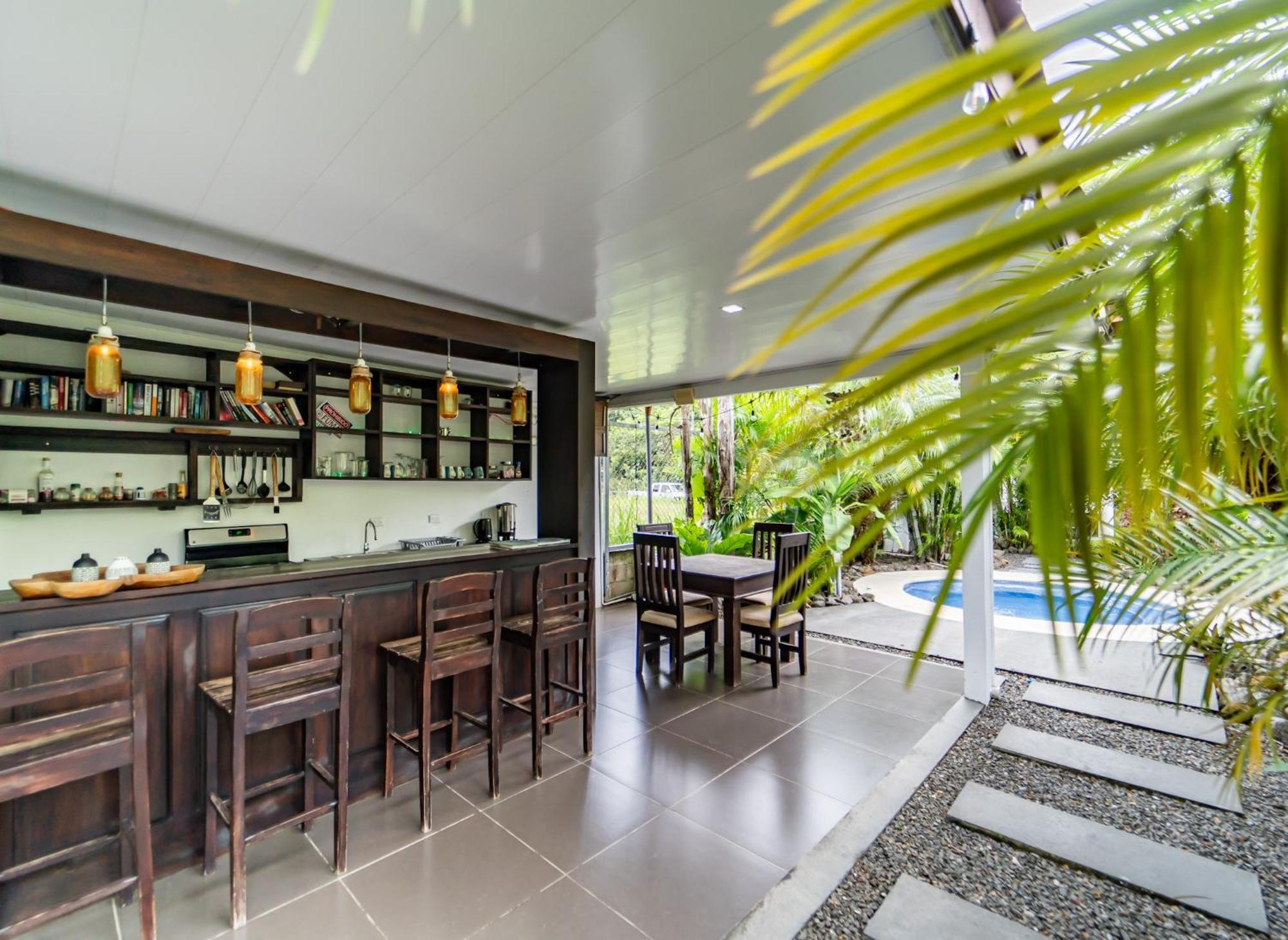 Good Life Lodge Samara Bagian luar foto