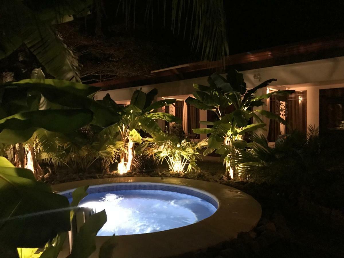 Good Life Lodge Samara Bagian luar foto