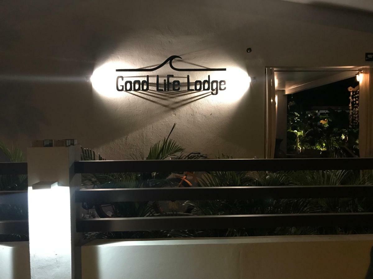 Good Life Lodge Samara Bagian luar foto