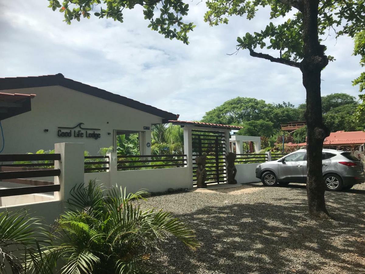 Good Life Lodge Samara Bagian luar foto