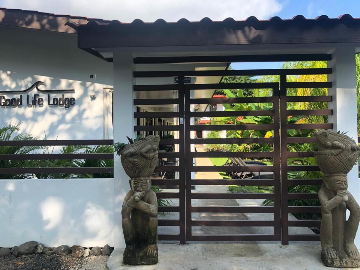 Good Life Lodge Samara Bagian luar foto